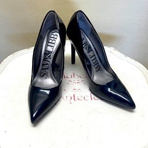 Pointed toe heels